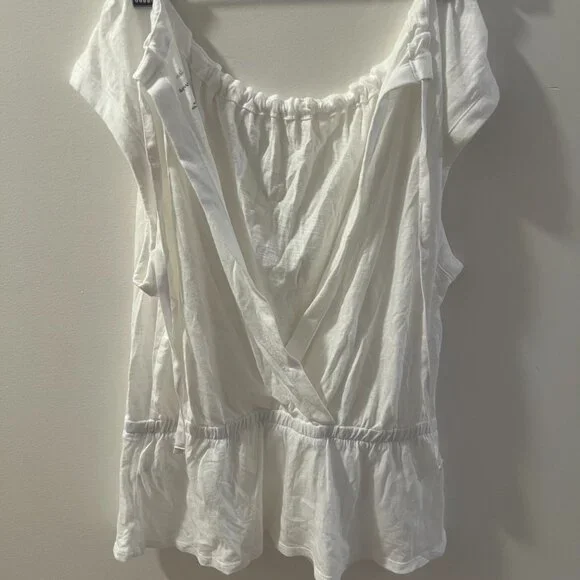 Banana Republic Malibu Tee - Picture 2 of 3